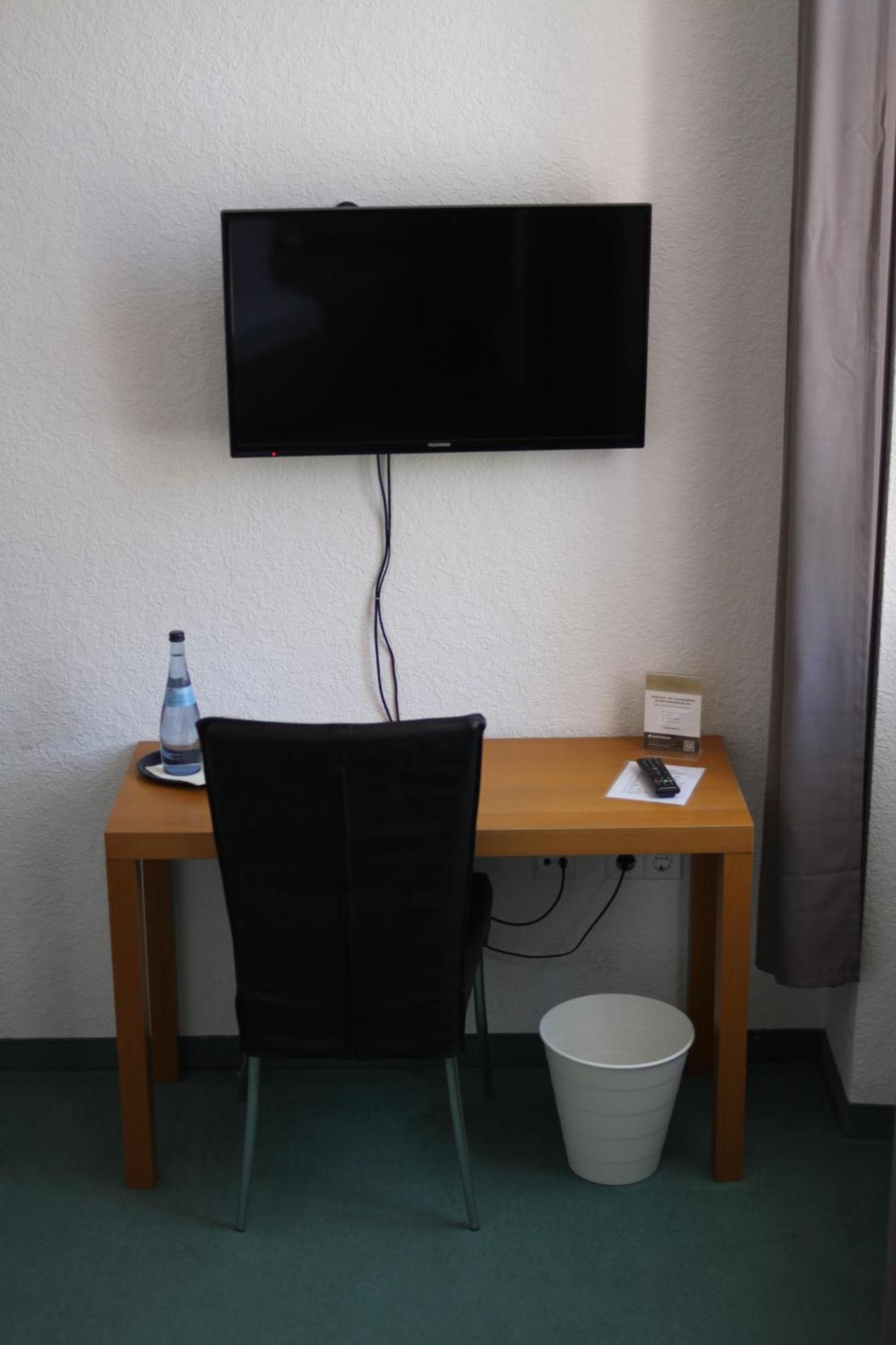 Hotel Restaurant Erbprinz Walldorf Dış mekan fotoğraf