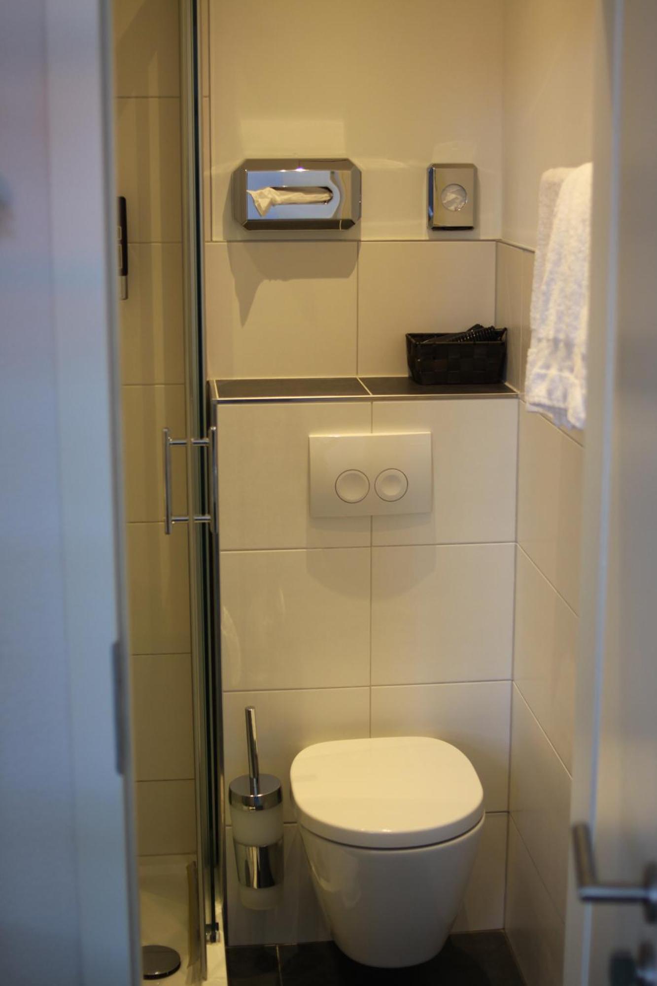 Hotel Restaurant Erbprinz Walldorf Dış mekan fotoğraf